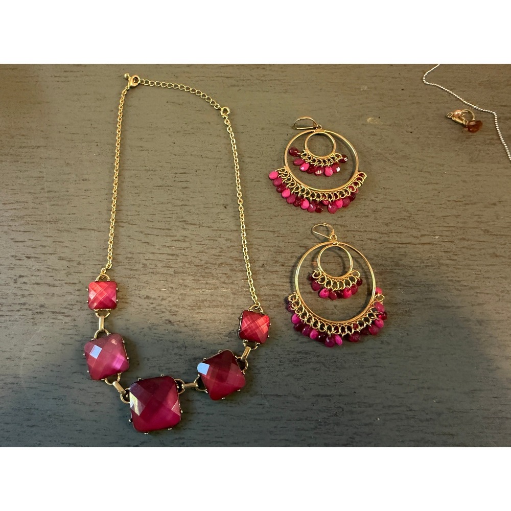 vintage Fuchsia Pink Gold Tone Square Stone Necklace Chandelier Hoop Earring Set